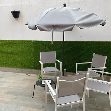 Amplio Con Terraza En Bouzas, Cerca De La Playa.