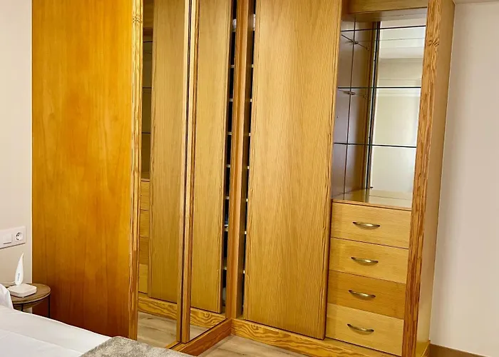 Amplio Con Terraza En Bouzas, Cerca De La Playa. 비고